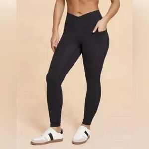 [SOLD] Blogilates Women’s Criss Cross Black Leggings (L)